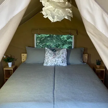 Quercus アパート *